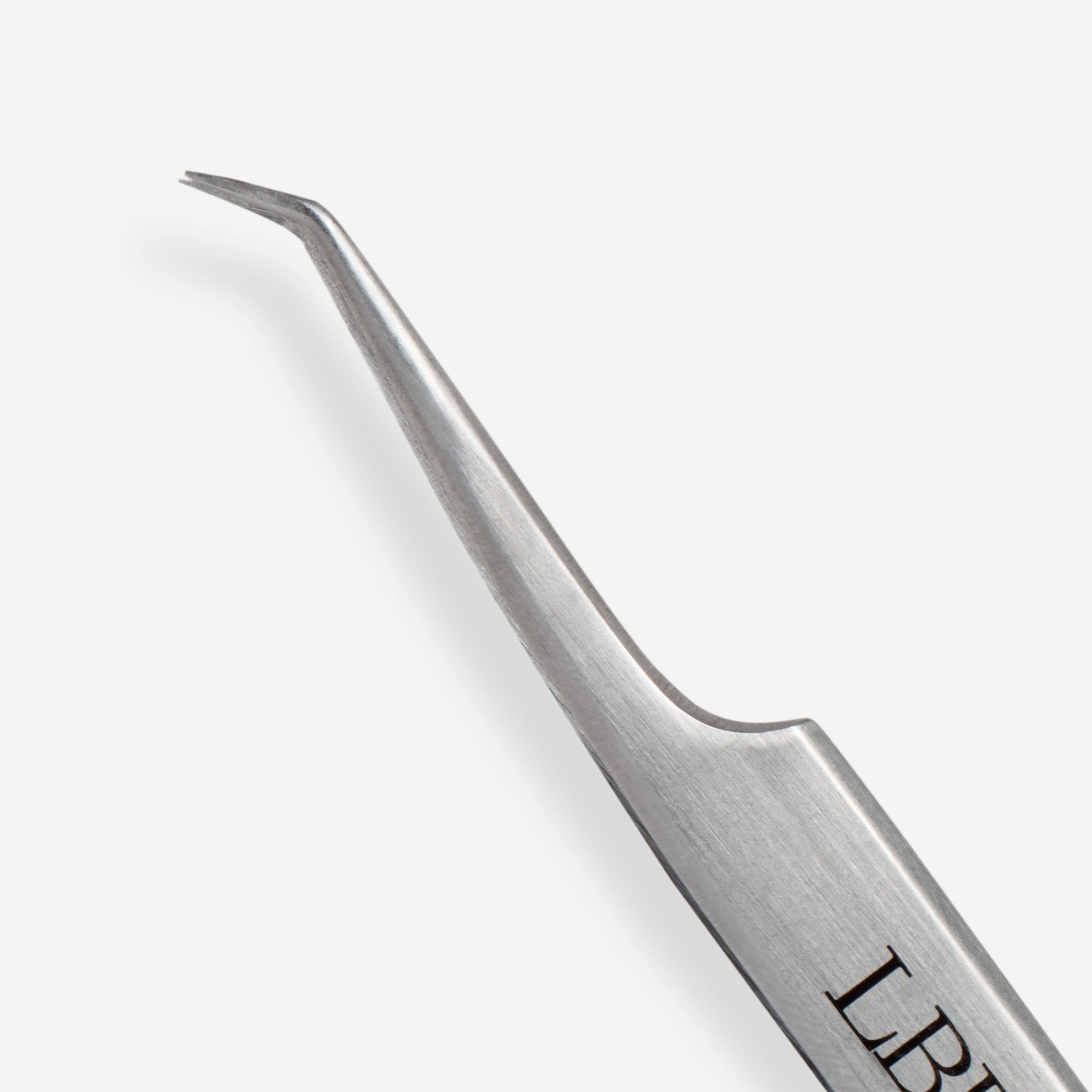 Volume L+ Platinum Tweezer
