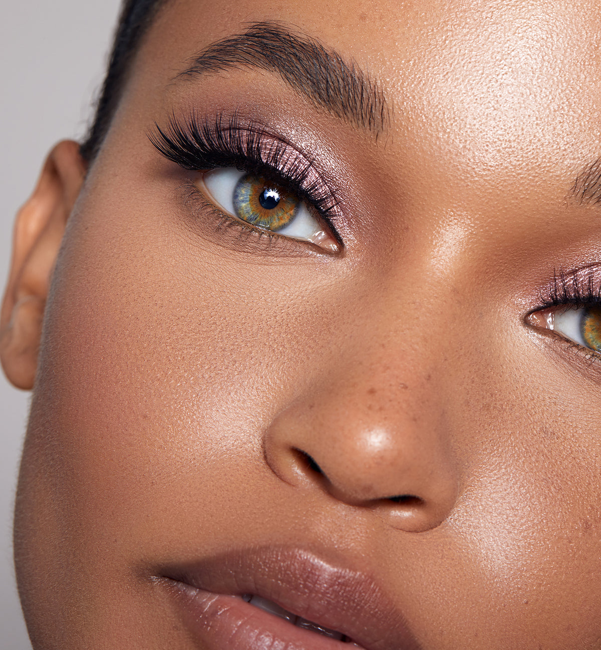 Eyelixir - Metallic Liquid Eyeshadow